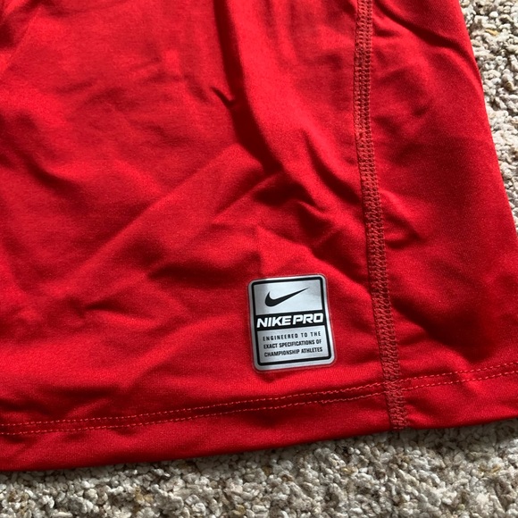 Nike PRO team Dri-Fit shirt - Picture 4 of 4